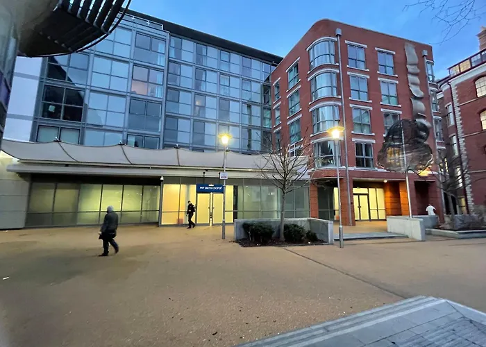 2 Bed Flat Centre Of Lace Market